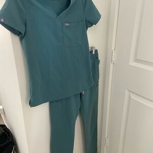 Figs Scrub Top/Bottom XXS/XS Mint Green/Blue Catarina & Yola (description)